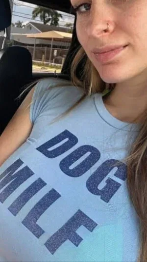 Aza328910's Profile Photo
